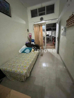 Rumah Dijual di Pondok Aren, Kota Tangerang Selatan, 1 KM, 2 KT, LT 89m², LB 45m² - 2