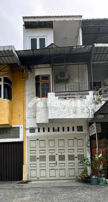 Rumah Dijual di Medan Petisah, Kota Medan, 2 KM, 2 KT, LT 64m², LB 180m²
