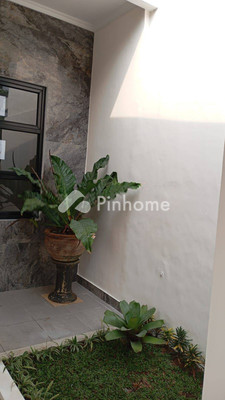 Rumah Dijual di Tangerang, Kota Tangerang, 3 KM, 3 KT, LT 72m², LB 90m² - 3