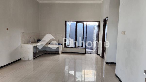 Rumah Dijual di Kenjeran, Kota Surabaya, 2 KM, 4 KT, LT 180m², LB 130m² - 1