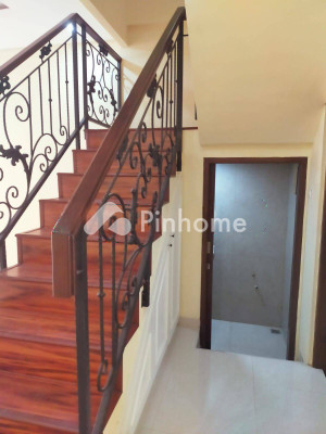 Rumah Dijual di Pal Merah (Palmerah), Kota Jakarta Barat, 3 KM, 3 KT, LT 136m², LB 180m² - 13