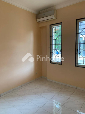 Rumah Dijual di Tangerang, Kota Tangerang, 2 KM, 2 KT, LT 102m², LB 90m² - 3