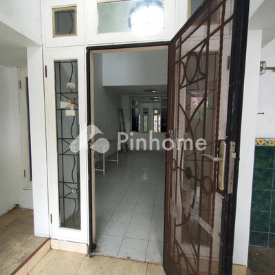 Rumah Dijual di Tangerang, Kota Tangerang, 2 KM, 2 KT, LT 90m², LB 130m² - 2