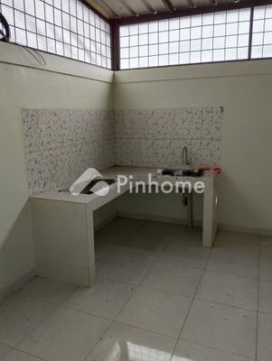 Sewa Rumah di Cimahi Utara, Kota Cimahi, 1 KM, 2 KT, LT 72m², LB 40m² - 12