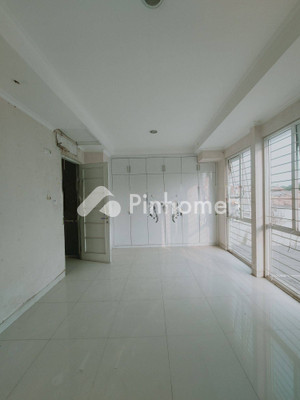 Rumah Dijual di Cengkareng, Kota Jakarta Barat, 2 KM, 3 KT, LT 93m², LB 160m² - 6