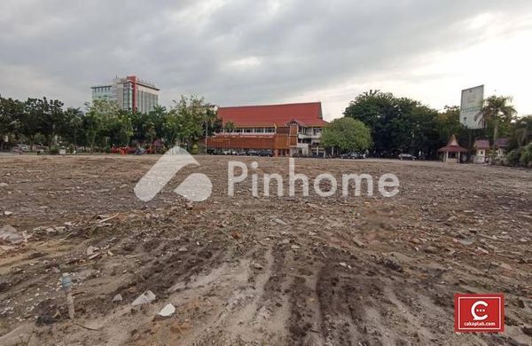 Tanah Komersial Dijual di Medan Barat, Kota Medan, LT 300m²