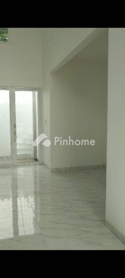 Rumah Dijual di Karang Tengah, Kota Tangerang Selatan, 2 KM, 2 KT, LT 135m², LB 90m² - 6