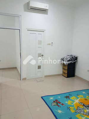 Rumah Dijual di Cengkareng, Kota Jakarta Barat, 2 KM, 3 KT, LT 160m², LB 175m² - 7