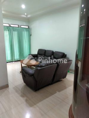 Sewa Rumah di Denpasar Selatan, Kota Denpasar, 3 KM, 4 KT, LT 200m², LB 300m² - 6