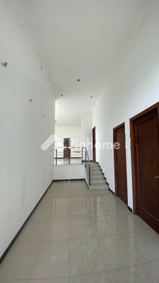 Sewa Rumah di Semarang Utara, Kota Semarang, 3 KM, 5 KT, LT 310m², LB 300m² - 4