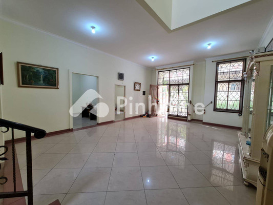 Rumah Dijual di Penjaringan, Kota Jakarta Utara, 3 KM, 4 KT, LT 230m², LB 260m² - 6