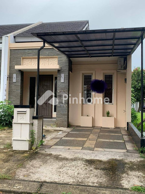 Rumah Dijual di Tangerang, Kota Tangerang, 2 KM, 2 KT, LT 102m², LB 90m²