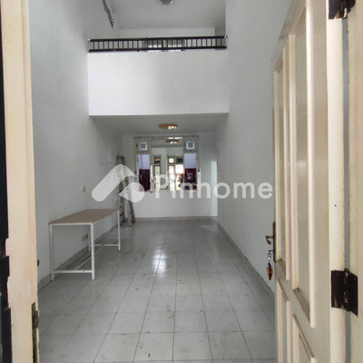 Rumah Dijual di Tangerang, Kota Tangerang, 2 KM, 2 KT, LT 90m², LB 130m² - 12