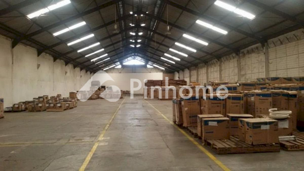 Gudang Dijual di Sumur Bandung, Kota Bandung, 2 KM, LT 123450m², LB 123000m² - 2