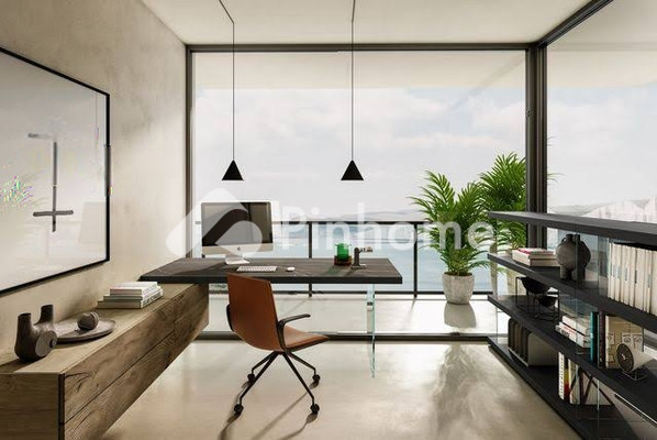 Ruko Dijual di Krian, Kab. Sidoarjo, 1 KM, LB 250m² - 2