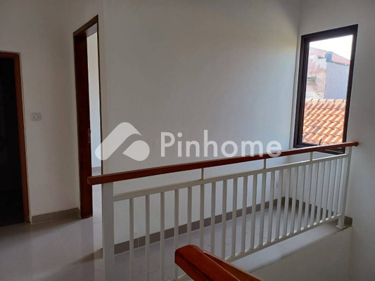 Rumah Dijual di Pamulang, Kota Tangerang Selatan, 2 KM, 3 KT, LT 94m², LB 110m² - 9