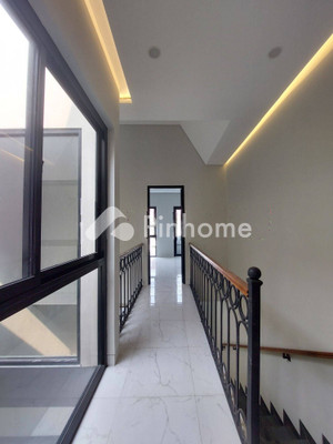 Rumah Dijual di Serpong Utara, Kota Tangerang Selatan, 3 KM, 2 KT, LT 100m², LB 124m² - 7