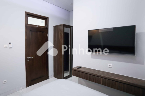 Kost Dijual di Kalasan, Kab. Sleman, 2 KM, 10 KT, LT 4500m², LB 2300m²