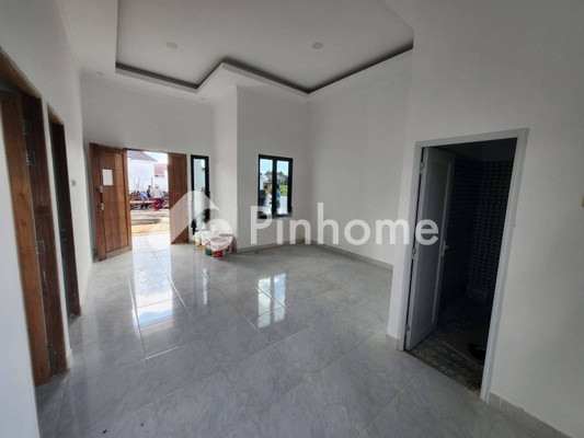 Rumah Dijual di Siantan, Kab. Mempawah, 1 KM, 1 KT, LT 150m², LB 50m² - 1