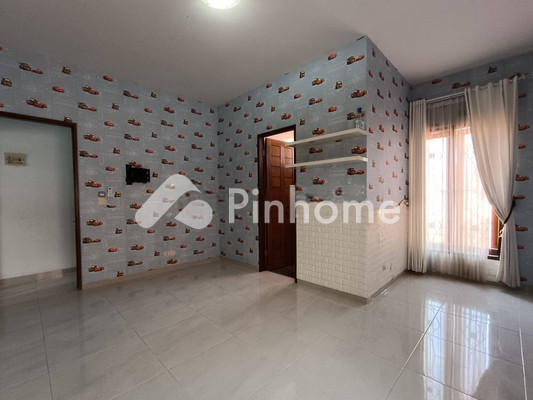 Rumah Dijual di Denpasar Selatan, Kota Denpasar, 3 KM, 3 KT, LT 125m², LB 200m² - 11