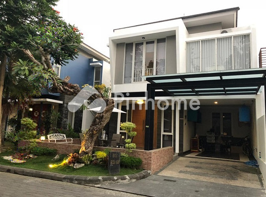 Rumah Dijual di Bojongloa Kidul, Kota Bandung, 2 KM, 2 KT, LT 400m², LB 600m²