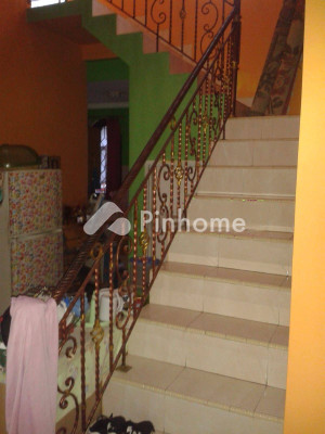 Rumah Dijual di Pamulang, Kota Tangerang Selatan, 4 KM, 5 KT, LT 200m², LB 230m² - 4