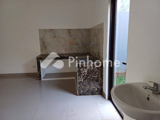 Rumah Dijual di Pamulang, Kota Tangerang Selatan, 2 KM, 3 KT, LT 94m², LB 110m² - 6