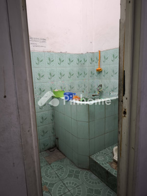 Ruko Dijual di Driyorejo, Kab. Gresik, LT 200m², LB 320m² - 2