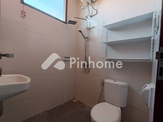 Rumah Dijual di Denpasar Selatan, Kota Denpasar, 3 KM, 3 KT, LT 125m², LB 200m² - 12