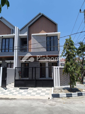 Rumah Dijual di Mulyorejo, Kota Surabaya, 4 KM, 5 KT, LT 124m², LB 155m²