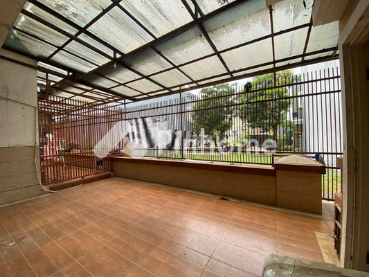 Rumah Dijual di Penjaringan, Kota Jakarta Utara, 3 KM, 3 KT, LT 144m², LB 118m² - 2