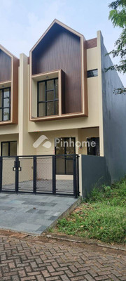 Rumah Dijual di Karang Tengah, Kota Tangerang Selatan, 3 KM, 3 KT, LT 100m², LB 150m² - 6