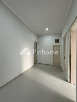 Rumah Dijual di Kenjeran, Kota Surabaya, 3 KM, 4 KT, LT 94m², LB 140m² - 5