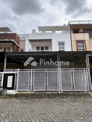 Rumah Dijual di Medan Johor, Kota Medan, 3 KM, 4 KT, LT 132m², LB 220m²