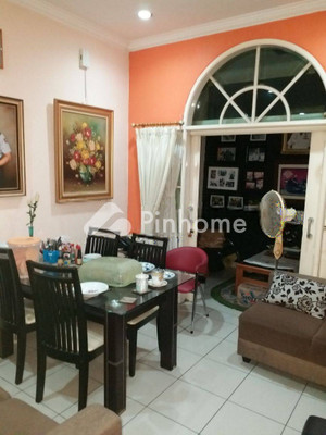 Rumah Dijual di Sukajadi, Kota Bandung, 2 KM, 4 KT, LT 136m², LB 200m² - 2