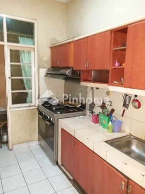 Rumah Dijual di Sukajadi, Kota Bandung, 2 KM, 4 KT, LT 136m², LB 200m² - 3