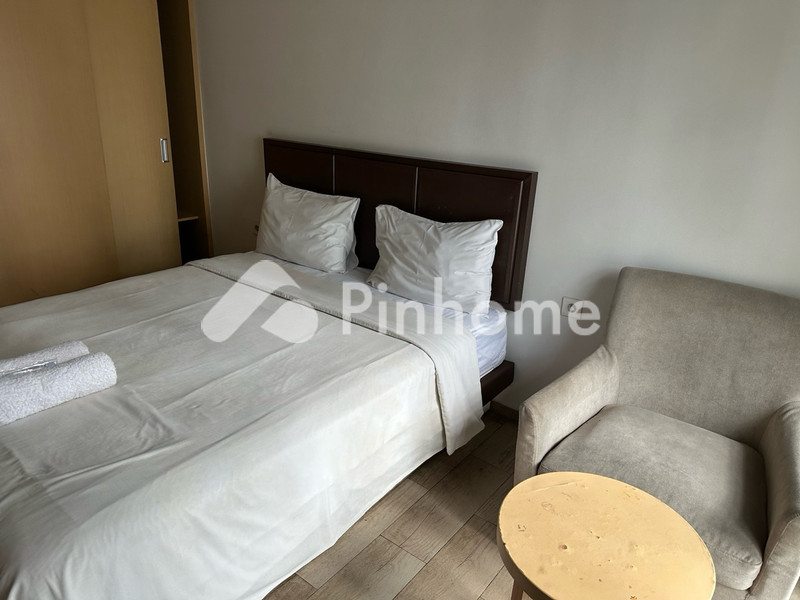 dijual rumah di kedoya utara - 2