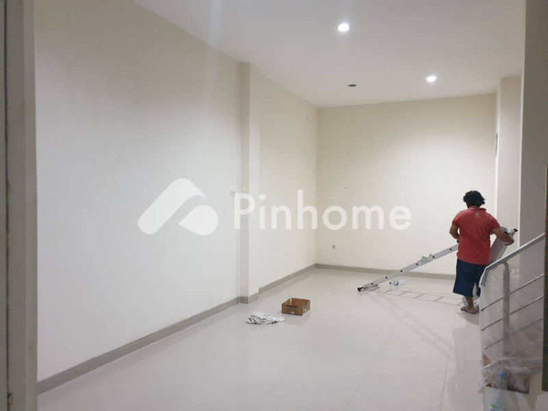 dijual rumah 1 lantai 3kt 91m2 di sambikerep - 1