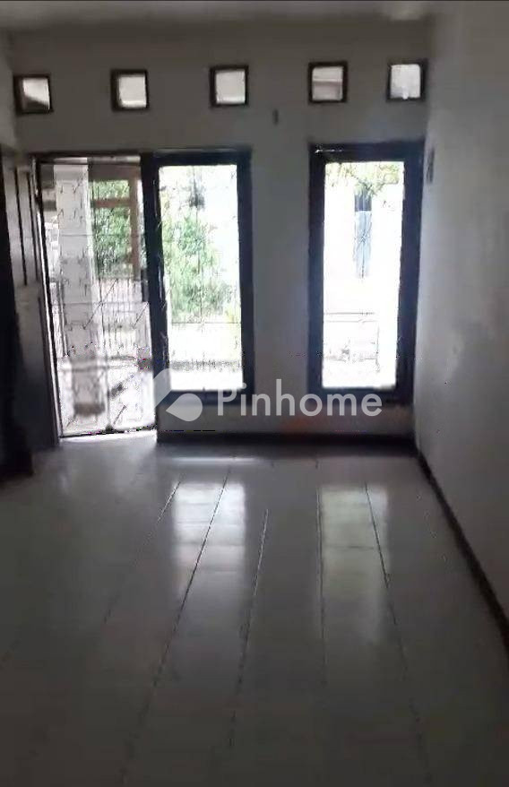 dijual rumah 1 lantai 2kt 72m2 di benda - 1