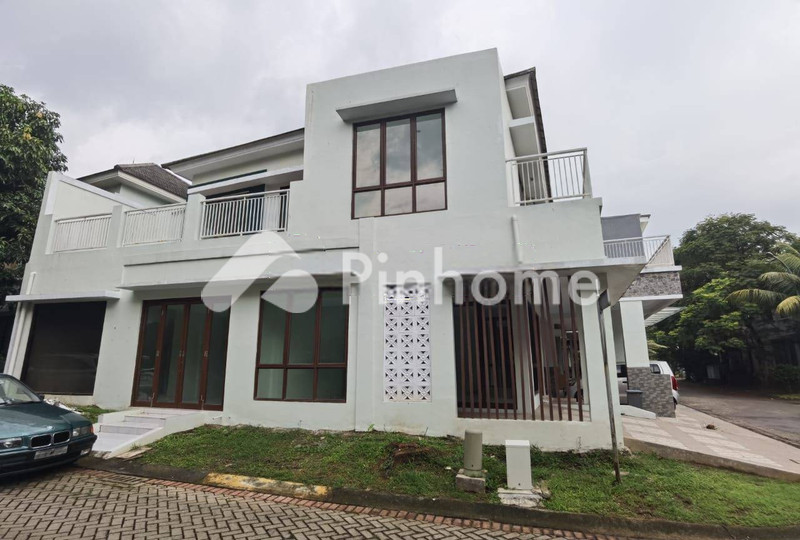 dijual rumah 2 lantai 4kt 173m2 di sektor 7 bintaro jaya tangerang selatan - 1