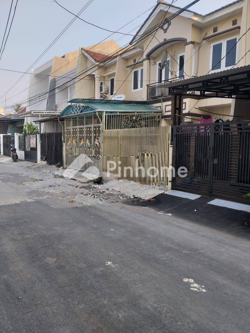 dijual rumah 2 lantai 2kt 60m2 di cengkareng - 1