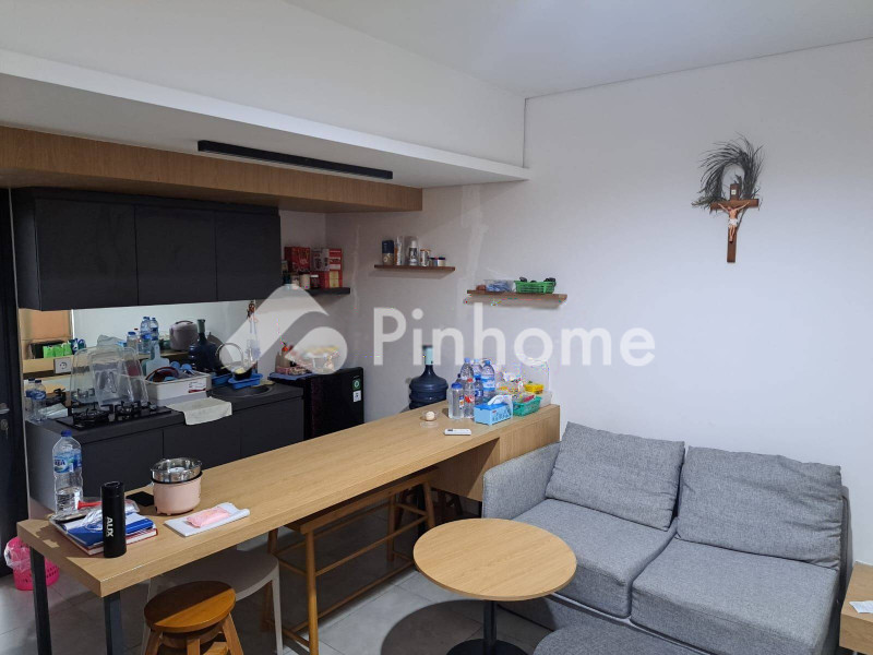 dijual rumah 2 lantai 3kt 50m2 di serpong - 1
