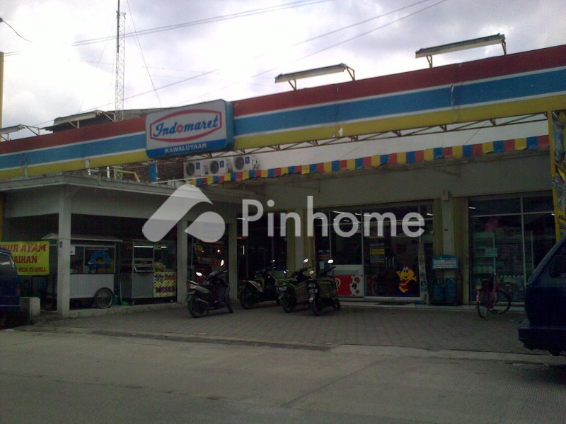 dijual tempat usaha dekat pabrik di selomartani selo martani - 2