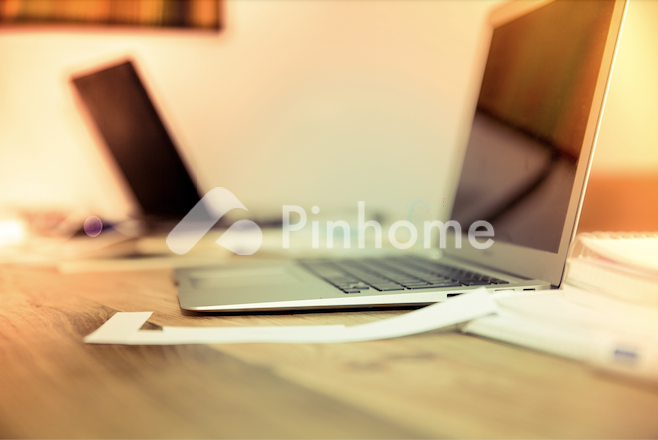 dijual rumah di alline grove - 2