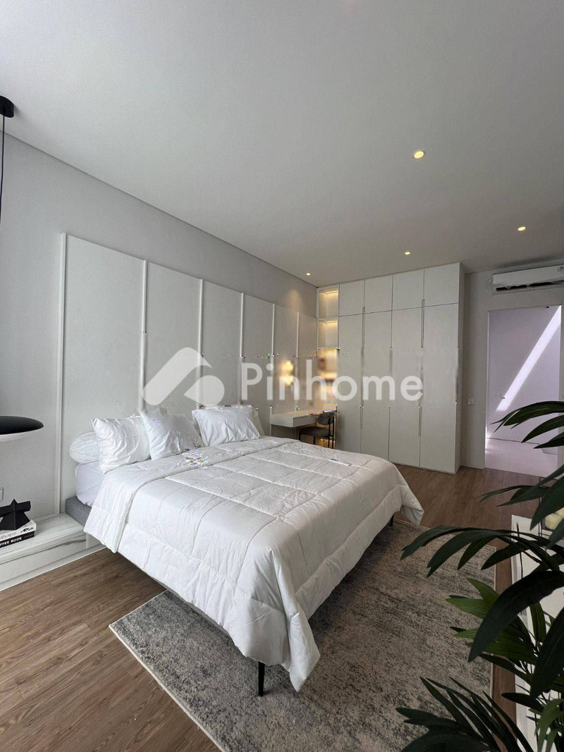 dijual rumah 1 lantai 3kt 80m2 di mulyorejo - 2