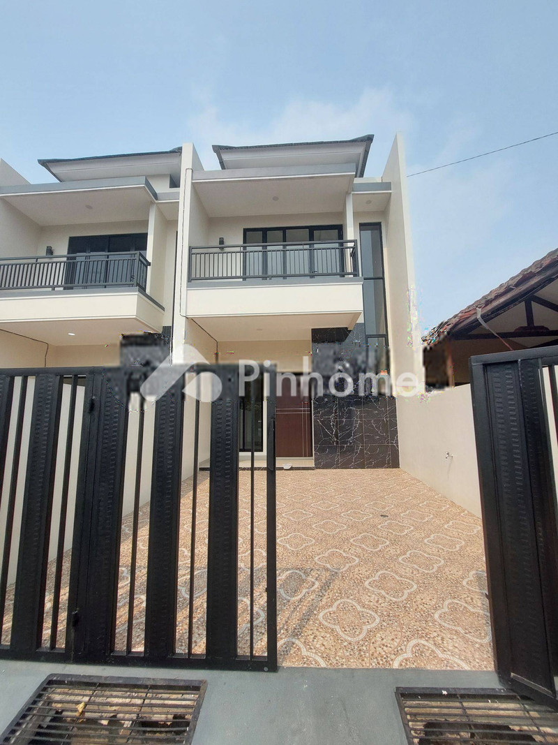 dijual rumah 2 lantai 4kt 100m2 di serpong utara - 1