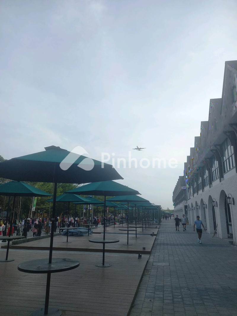 dijual rumah di pegangsaan dua - 1