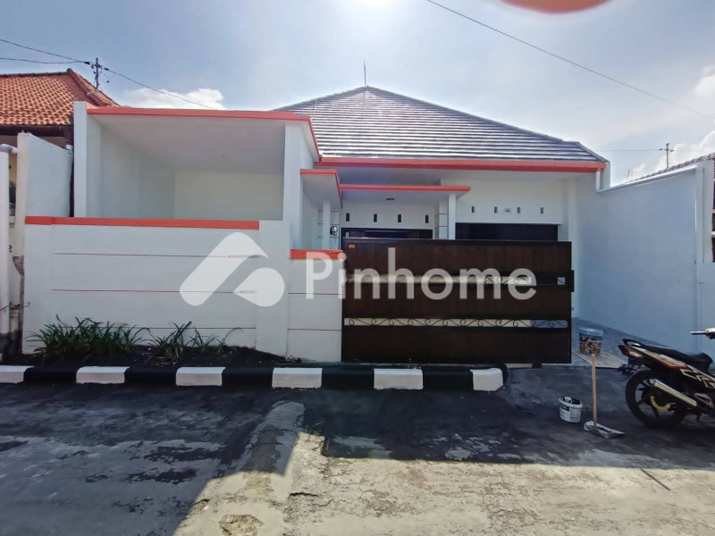 disewakan rumah di padangsambian - 1