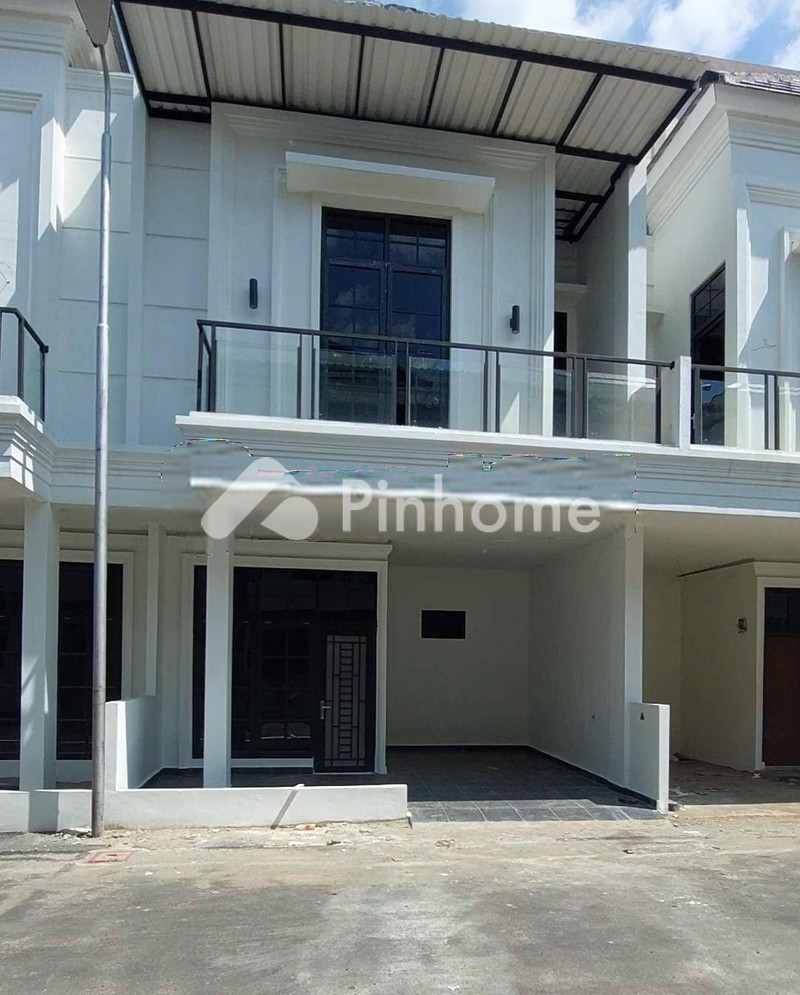 dijual rumah 2 lantai 2kt 72m2 di komplek reyhan haus jln setia budi dalam - 1