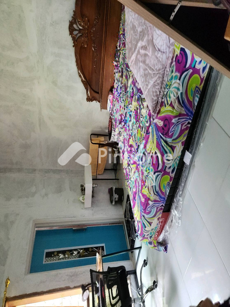 dijual rumah di jl aryana karawaci - 1